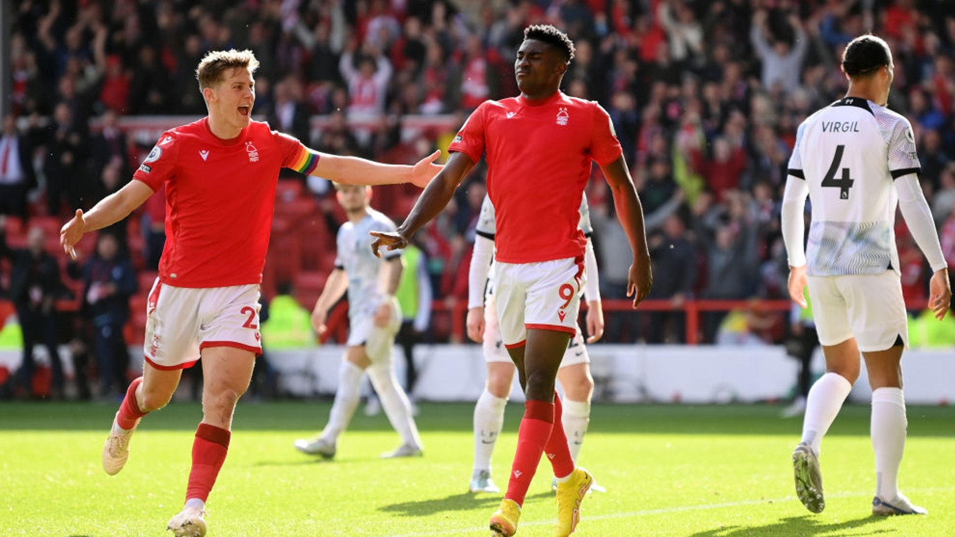 他的模仿可 他的模仿可